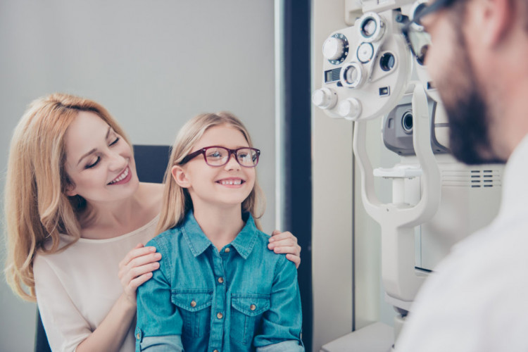 Летняя профилактика зрения у детей: почему так важно и необходимо?